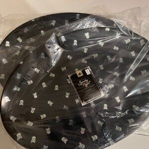 Skull Oval Platters Black w/ Silver Skulls for Halloween Treats (NEW /‎ x)